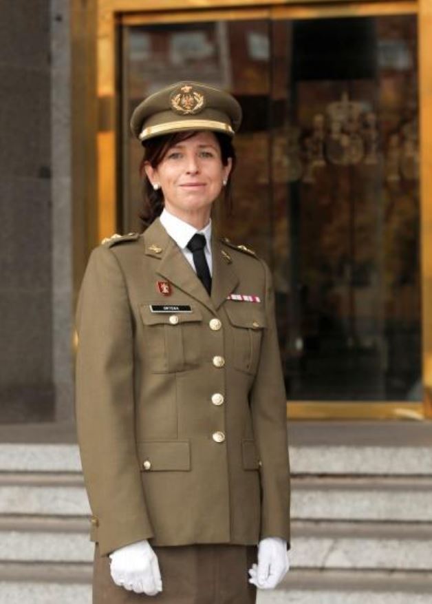 Patricia Ortega, primera General en las Fuerzas Armadas de España 1