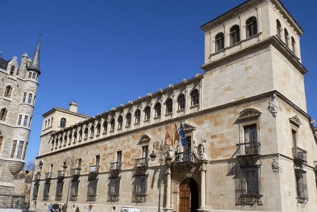 Diputación de León Palacio de los Guzmanes