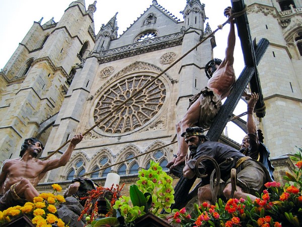 No a la Semana Santa de León en Septiembre 1