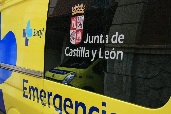 Dos heridos en un accidente de tráfico en Camponaraya, León 1