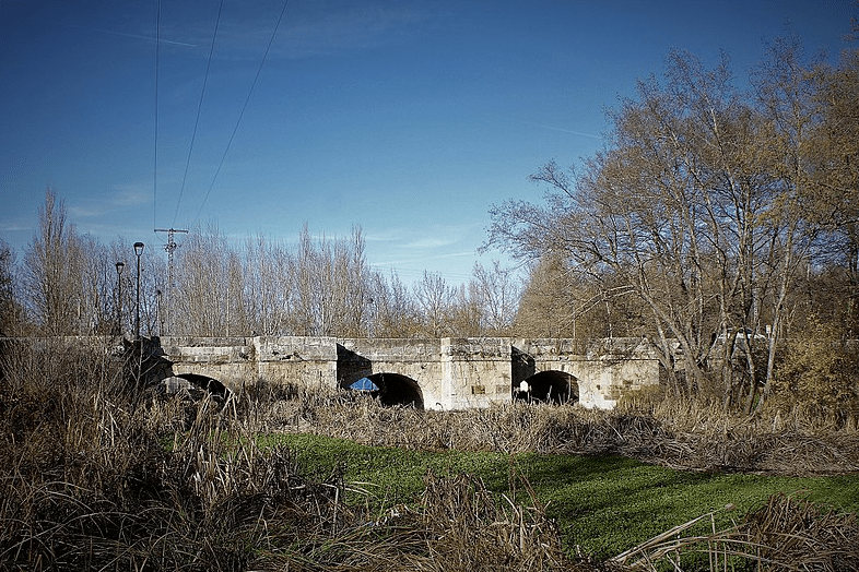 Puente Viejo. Saldaña