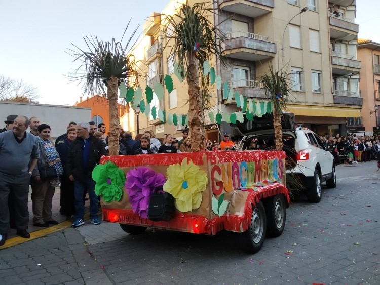 Colorido, fiesta e ilusión en el carnaval coyantino más concurrido 7