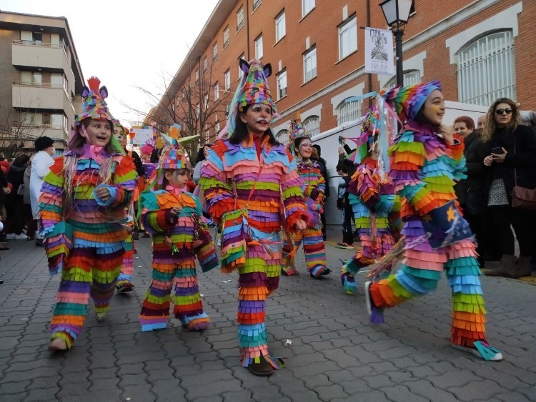 Colorido, fiesta e ilusión en el carnaval coyantino más concurrido 2