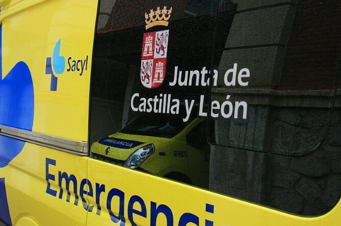 Accidente mortal entre dos coches en Valdebimbre