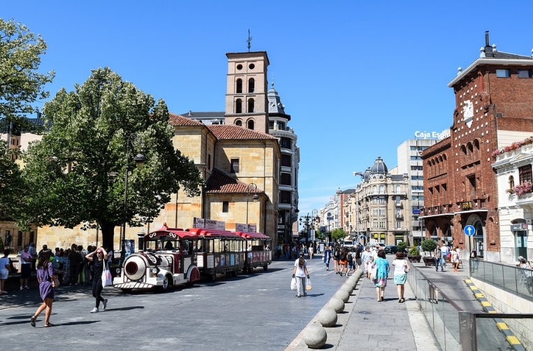 Los empresarios del turismo en León rechazan el plan de desescalada