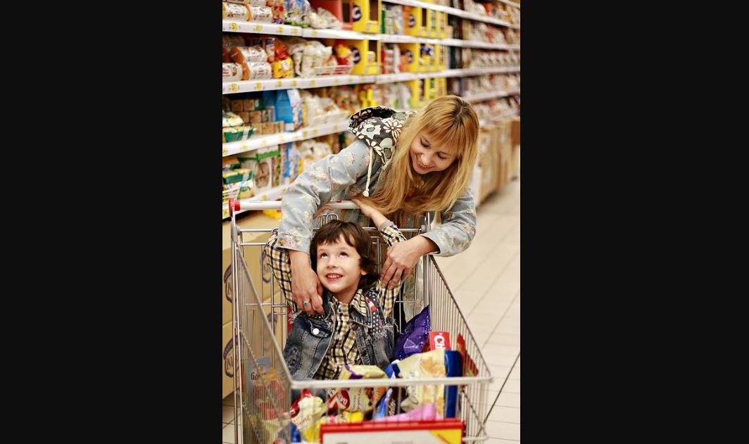 niños supermercado