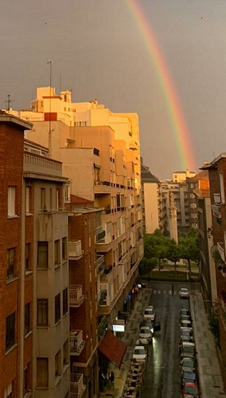 Bonitas imágenes de la ciudad de León en la tarde de ayer