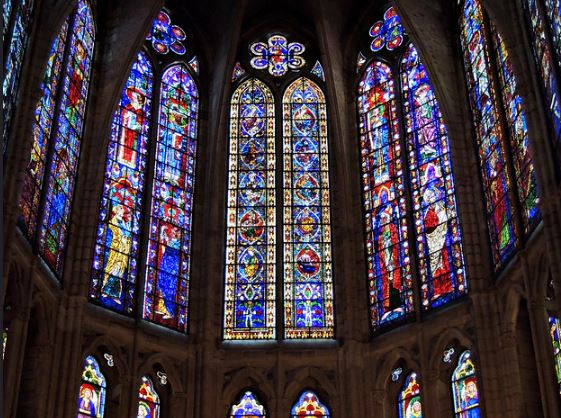 La Catedral de León: autorizada la restauración de una de las vidrieras