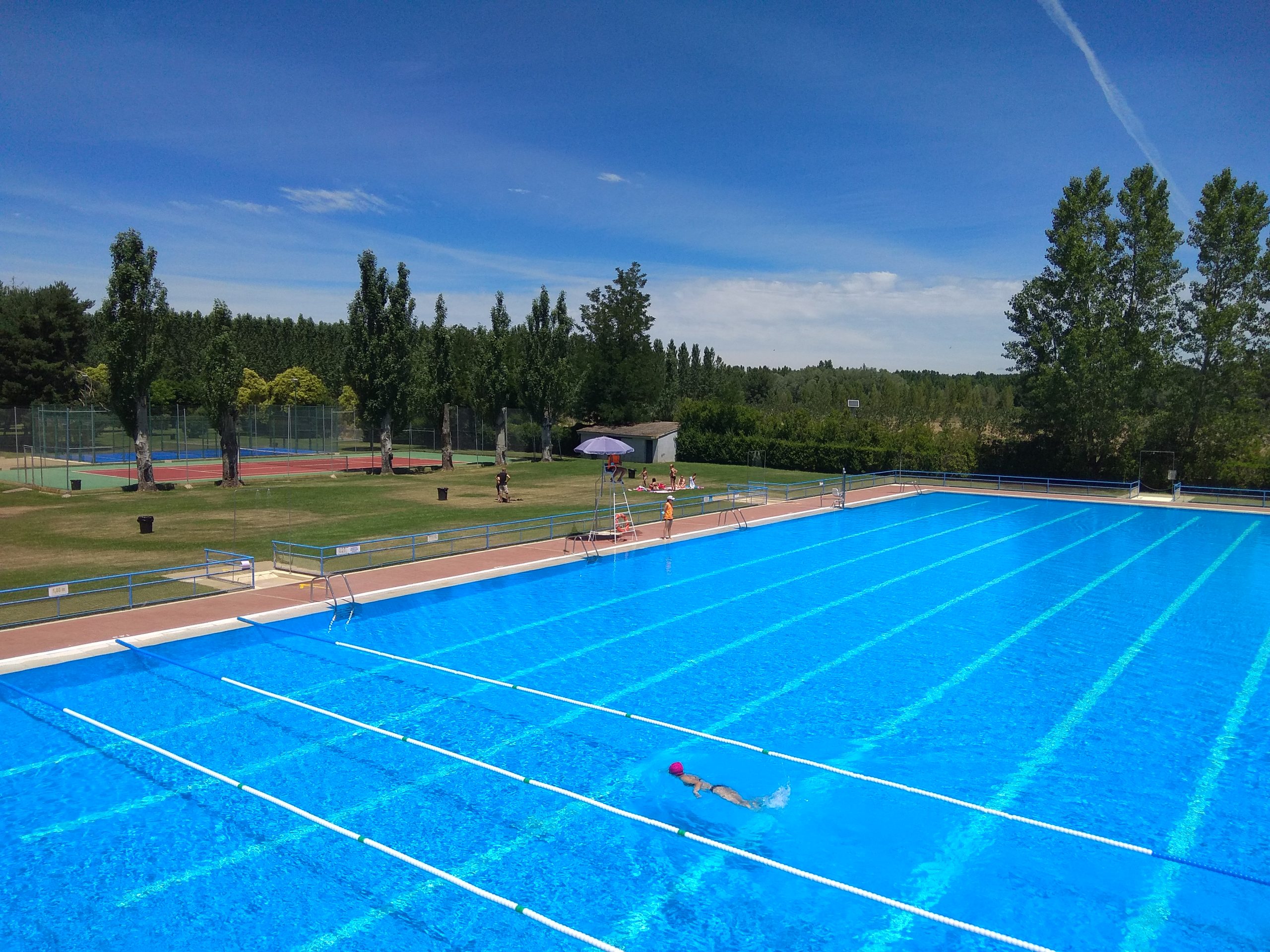 ¿Se están cumpliendo las normas en las piscinas de León?