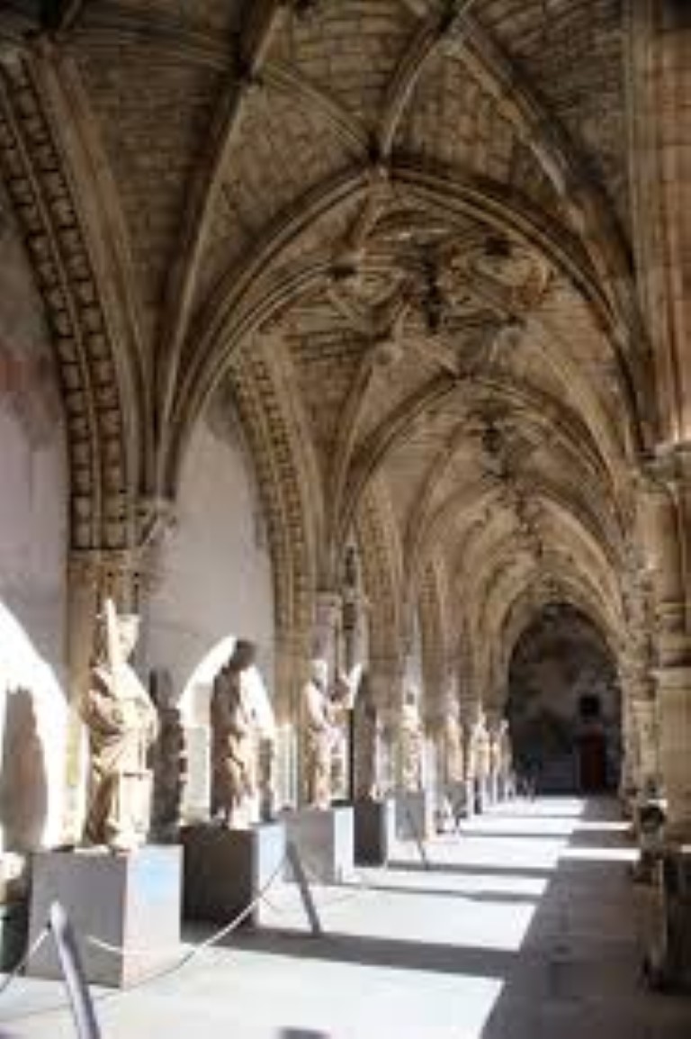 El claustro de la catedral de león