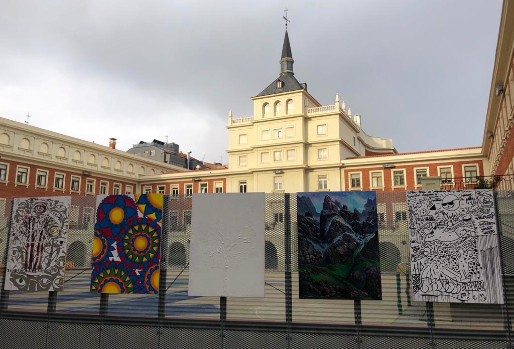 exposición al aire libre en León