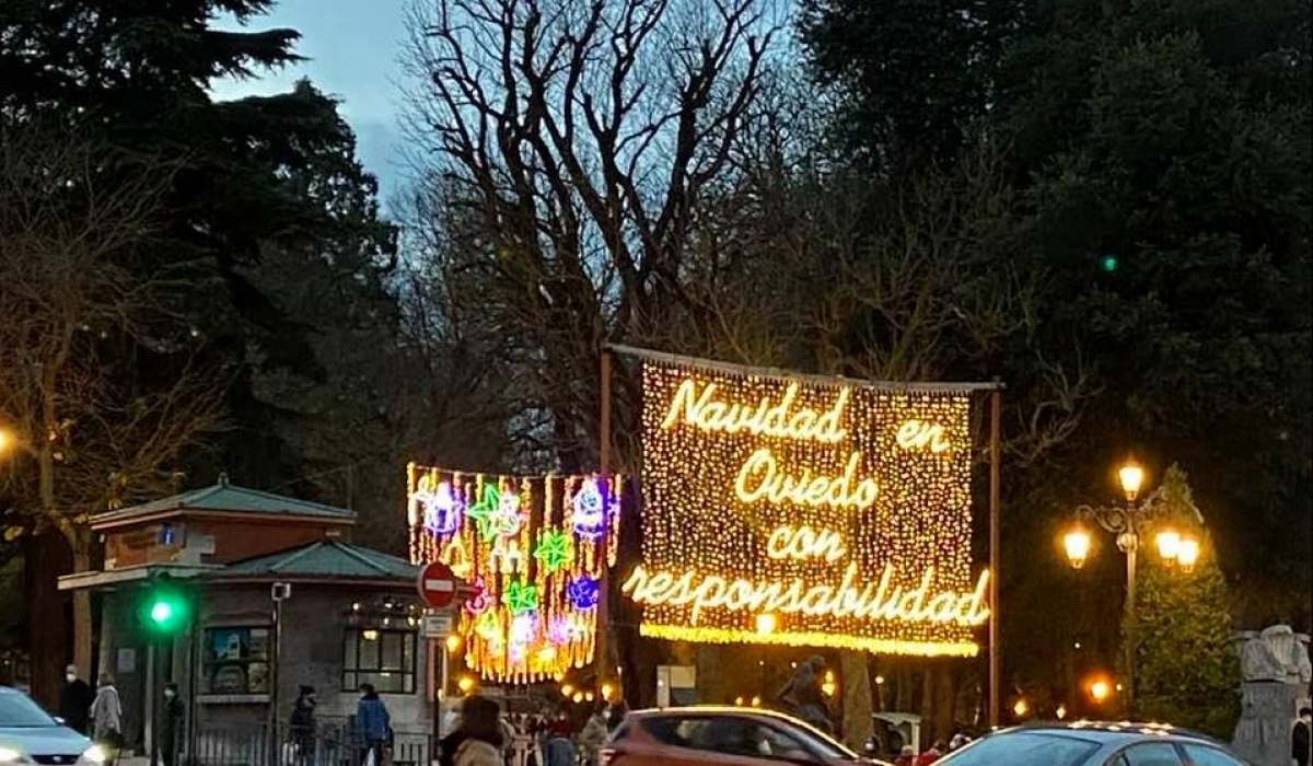 FOTOS| La espectacular iluminación navideña de Oviedo 10