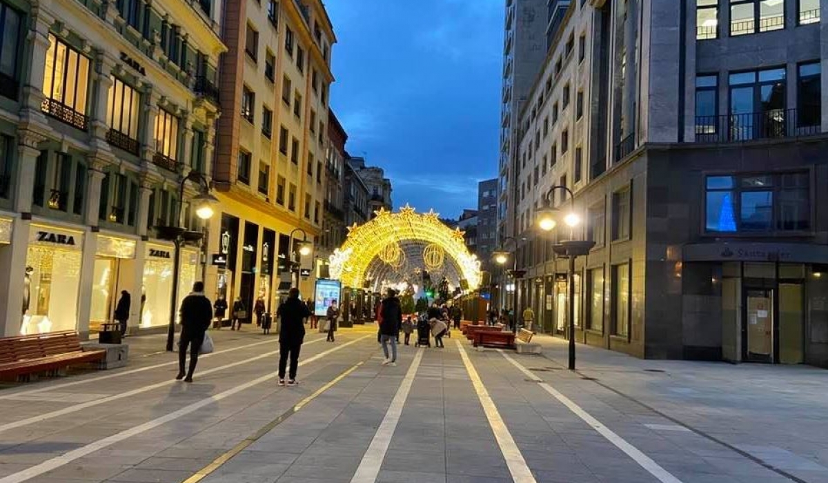 FOTOS| La espectacular iluminación navideña de Oviedo 6