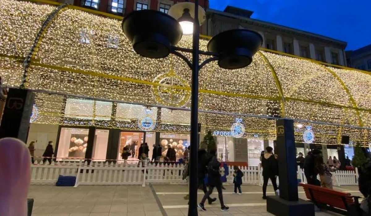 FOTOS| La espectacular iluminación navideña de Oviedo 8