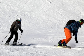 pillados saltándose el cierre perimetral para esquiar