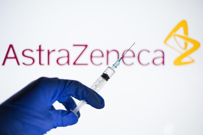 suspenden-vacuna-astrazeneca