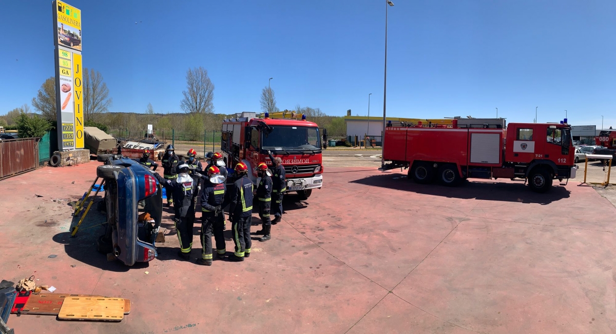 bomberos leon ayudar victimas accidentes