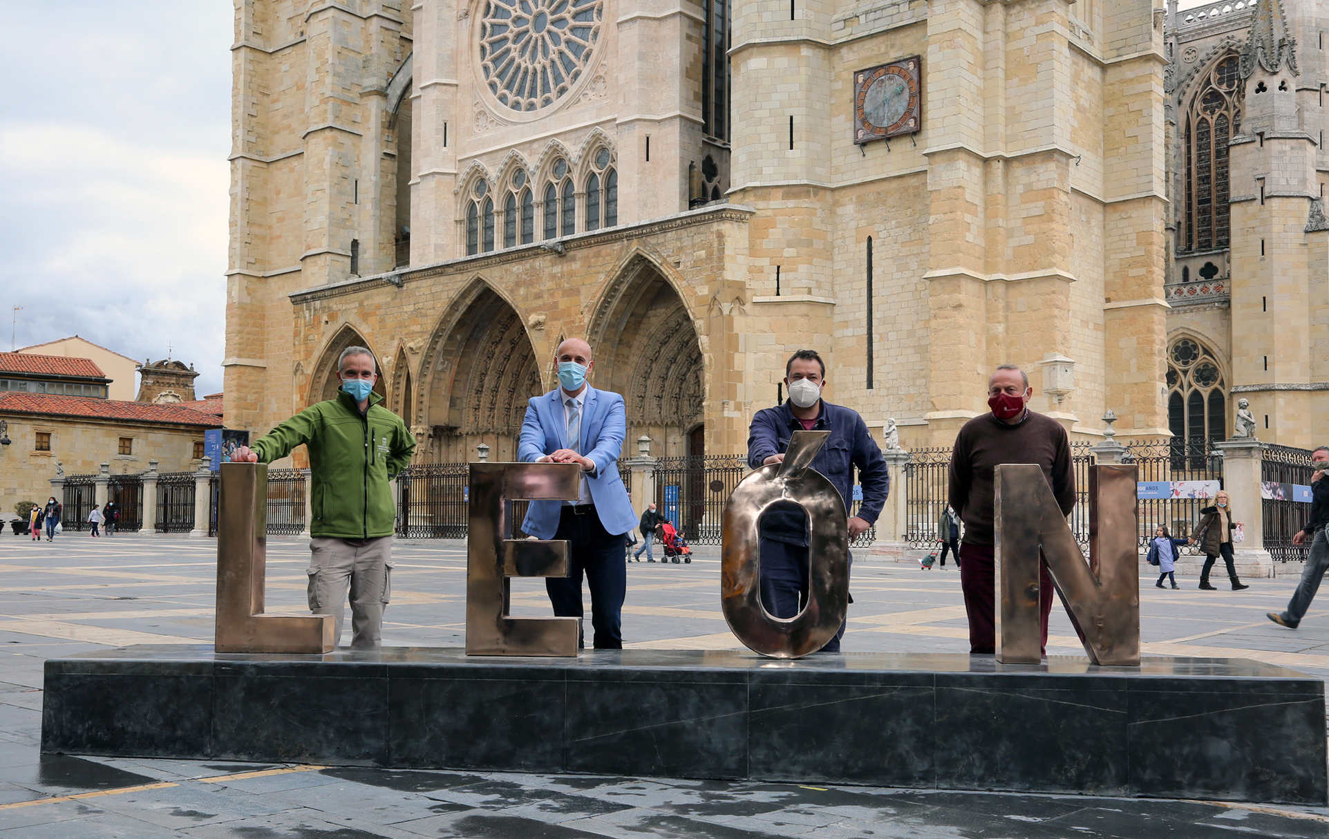 nueva imagen plaza catedral leon