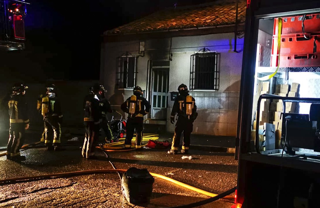 Dos incendios durante esta madrugada en León 1