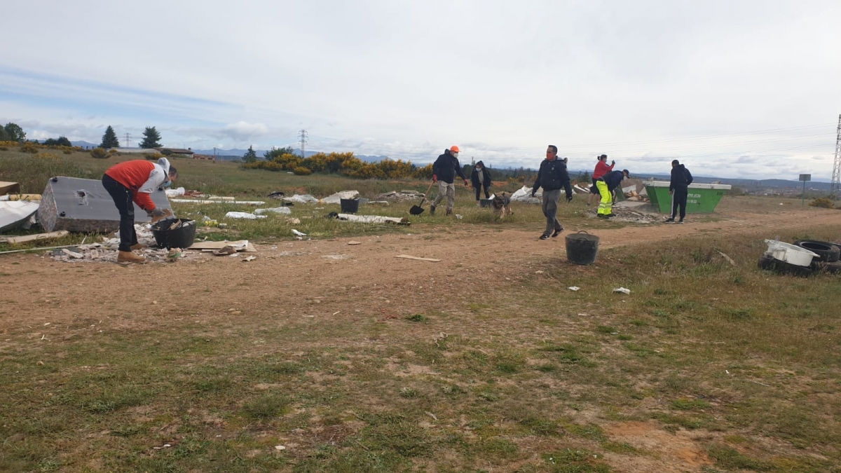 asqueroso estado monte trobajo camino