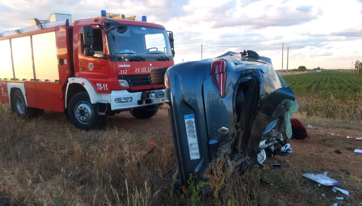 Mueren dos personas en León tras un grave accidente de tráfico 1