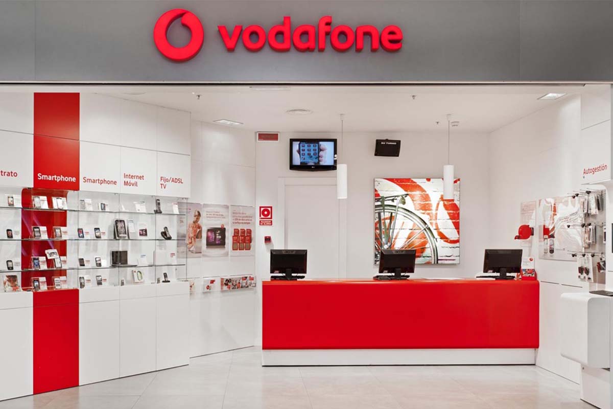 vodafone cierra tiendas espana-Digital de León