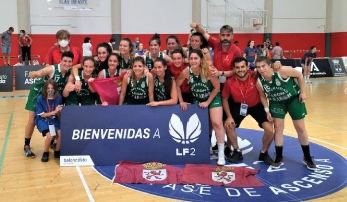 El equipo femenino de baloncesto de León estrena nombre y equipación 1