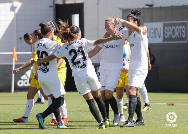 La profesionalización del fútbol femenino: ¿Cuándo ocurrirá? 1