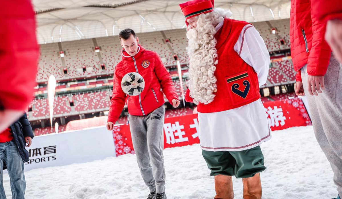 El equipo de fútbol de Papá Noel se encuentra en Finlandia 1