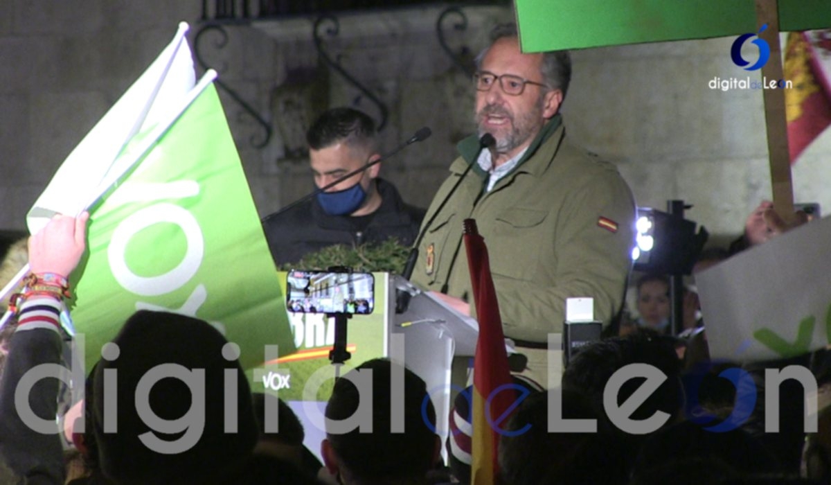 VÍDEO| Santiago Abascal y García-Gallardo juntos de campaña en León 3