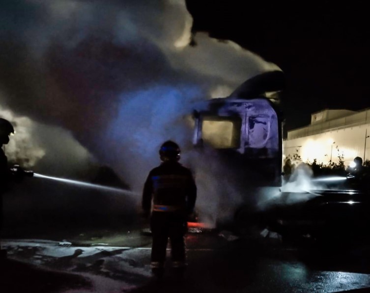 incendio en un camión Villadangos - Digital de León