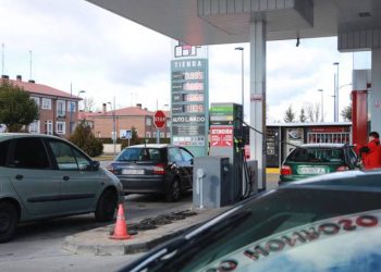 Descuento de 20 cént./L de combustible de parte del Gobierno - Digital de León