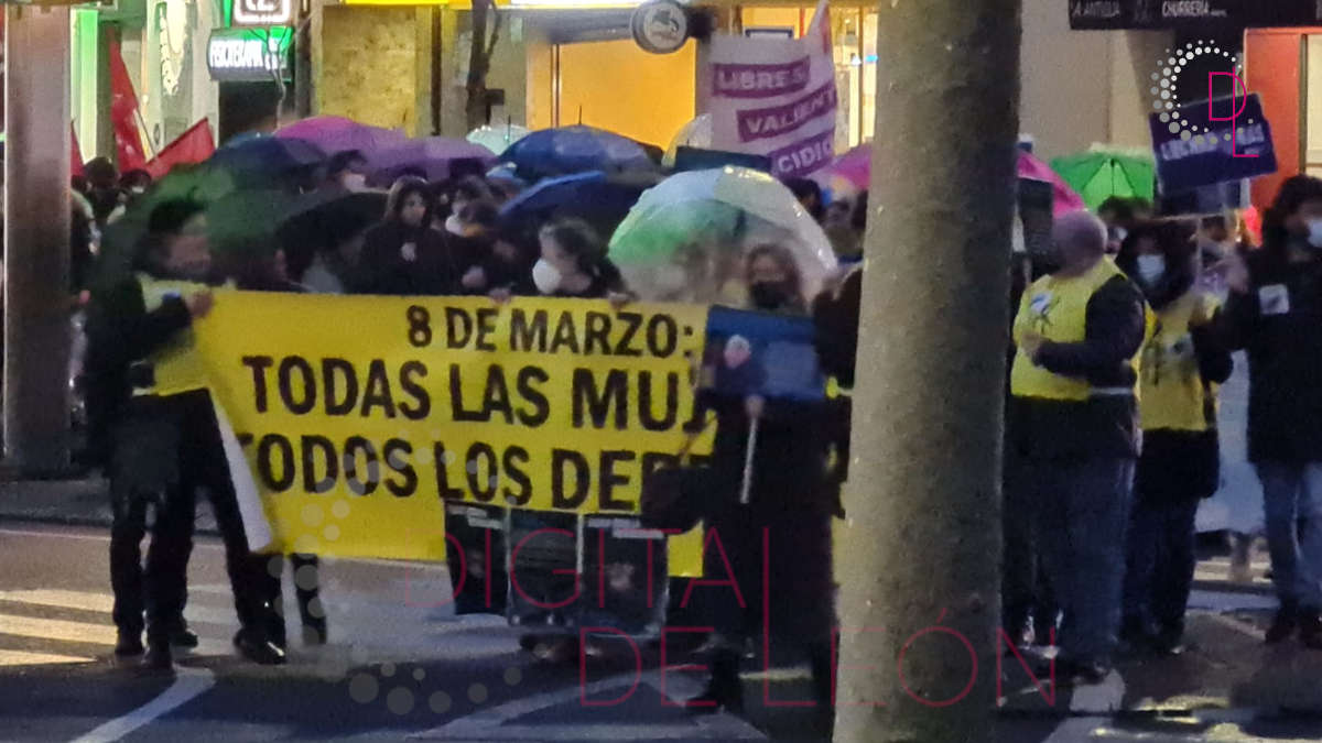 8M: Manifestación Día de la Mujer en León 5
