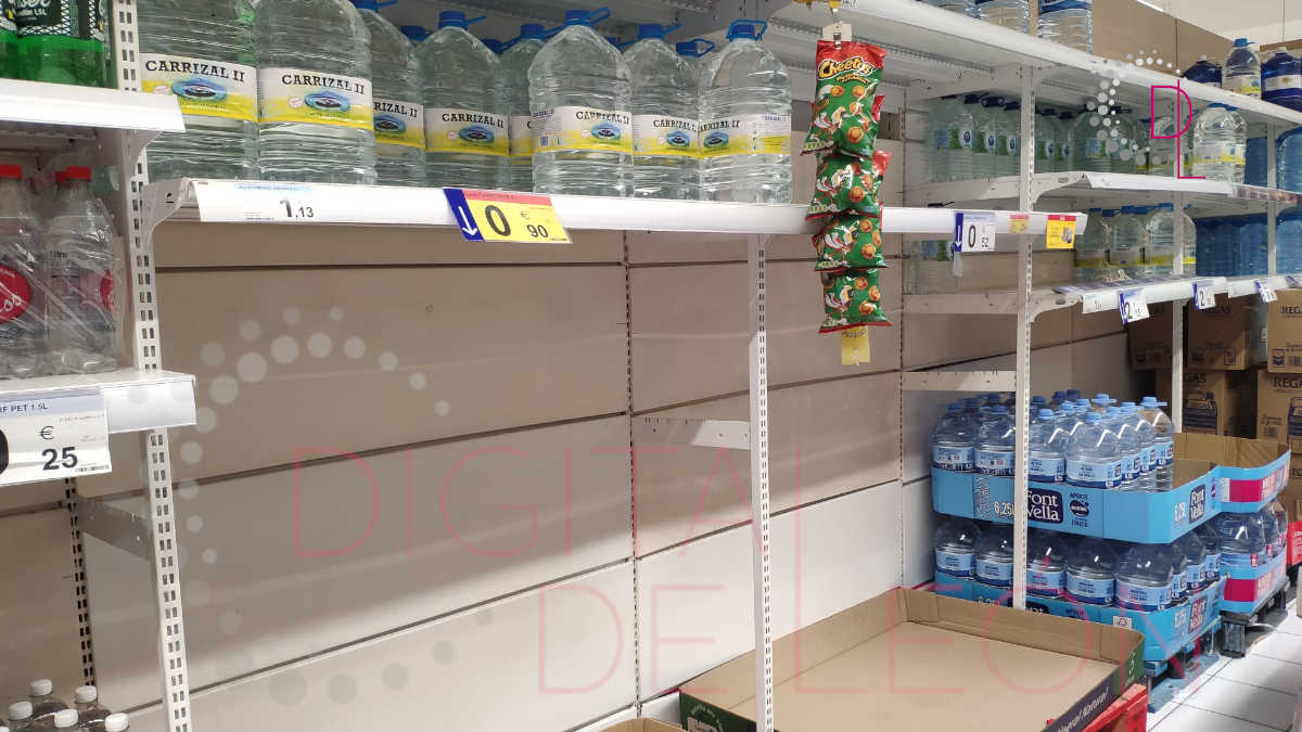 Escasez de productos en los supermercados de León 1