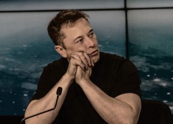 Elon Musk alerta a Ucrania del uso del Internet de Starlink - Digital de León