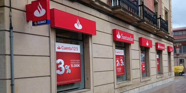 El falso SMS del banco Santander apunta a Rusia - Digital de León
