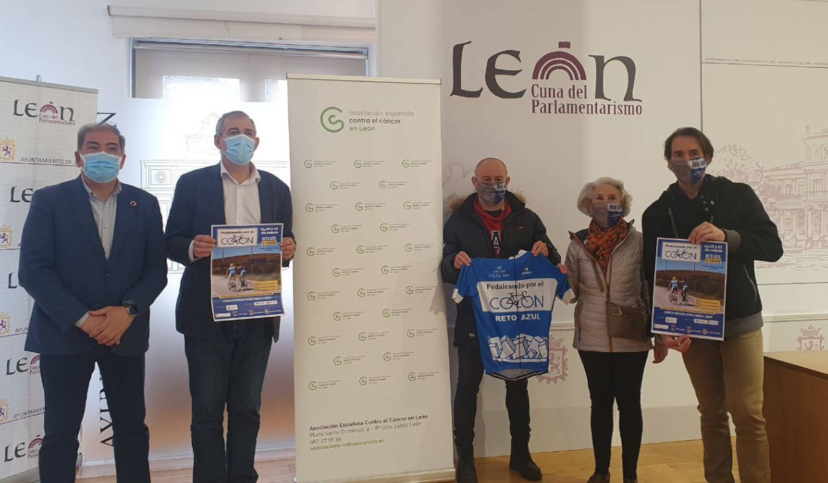 La solidaria vuelta ciclista "Reto Azul: Pedaleando por el colon" llega a León 1