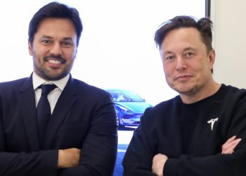Bajan las acciones de Tesla tras la compra de Twitter - Digital de León