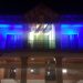 La bandera de Ucrania ilumina la fachada del Ayuntamiento de Santa María del Páramo