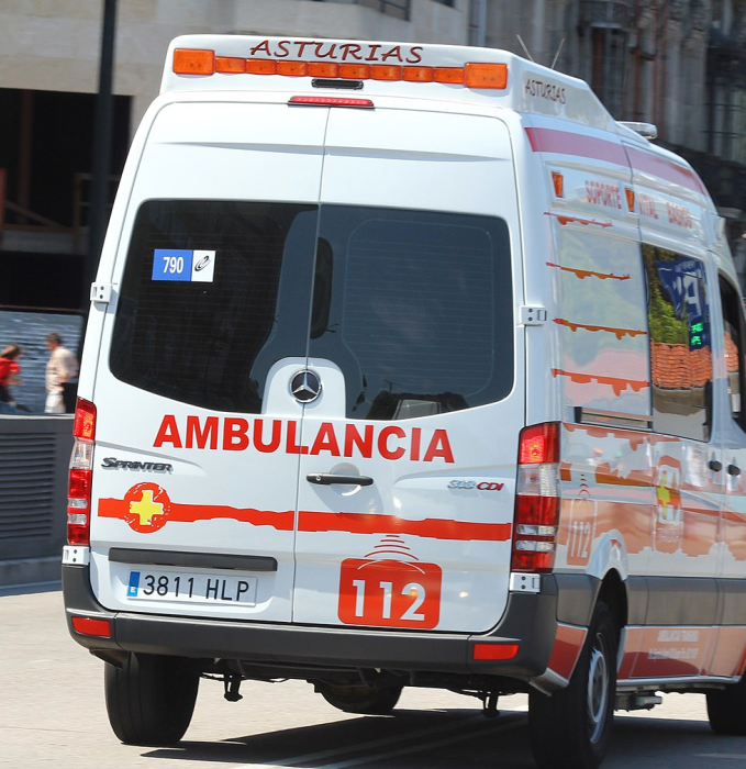 muere un niño golpeado con una estatua