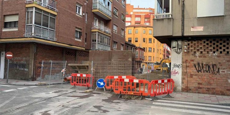 Obras en el colector de las calles Fernando III y Maestro Rivero