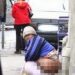 Sorprenden a un varón mientras defecaba en la vía pública - Digital de León