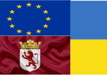 León iza la Bandera de Europa y la de Ucrania - Digital de León