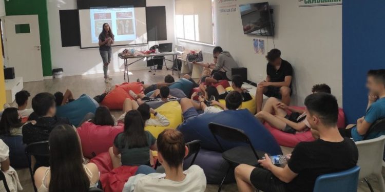 Casi 40 jóvenes participaron en el Taller de Sexualidad