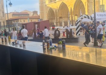 Nueva barra de bar en la plaza de la Catedral