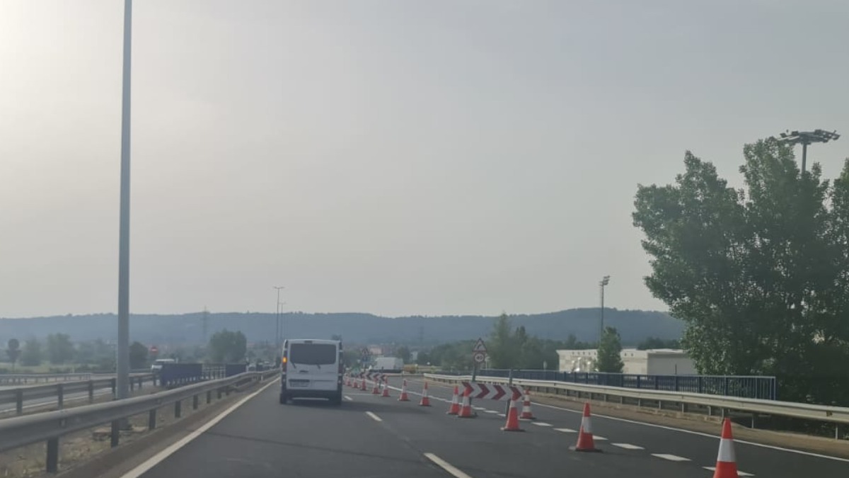 Precaución en la ronda por el corte de un carril 2