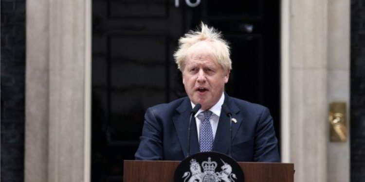 Boris y su dimisión "en diferido"