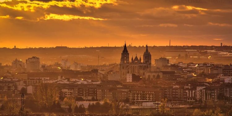 El turismo supera en julio en León sus datos de 2019 con 40.500 visitantes