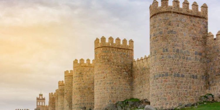 La muralla mejor conservada de toda Europa está en Castilla y León 1