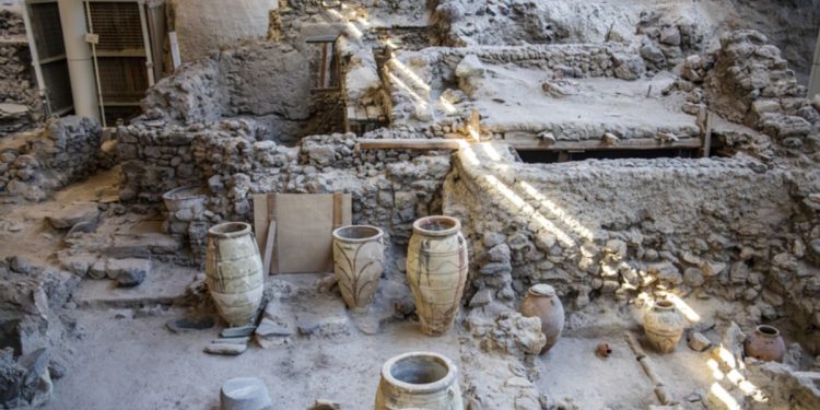 Desentierran objetos casi intactos en una casa de Pompeya 1